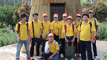 公司组织户外拓展活动